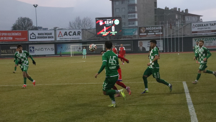 Puan Kaybı Devam Ediyor, Galibiyeti Yine Alamadık..