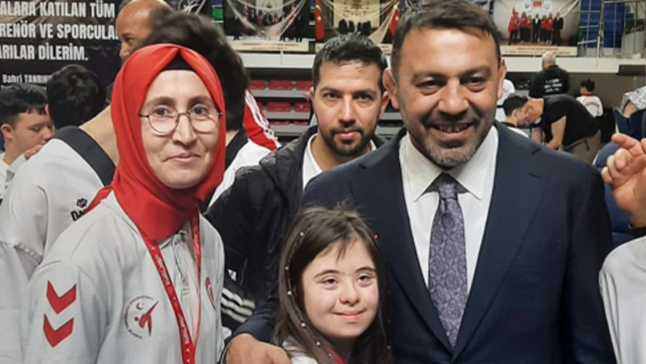 Down sendromlu Zeynep Niğde’nin Gururu Oldu..