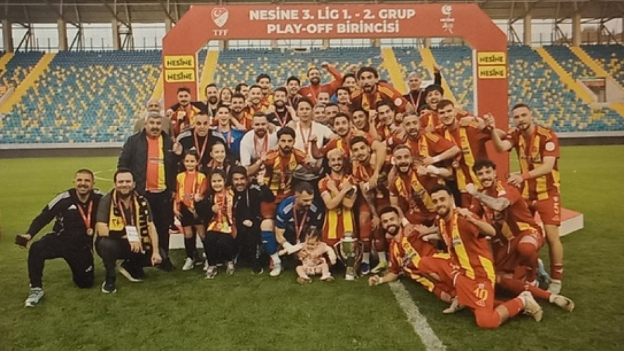 Niğde Bld. Aldığı puanla düşme hattından kurtuldu 2.Lig final maçında Çorluspor'a elendi.