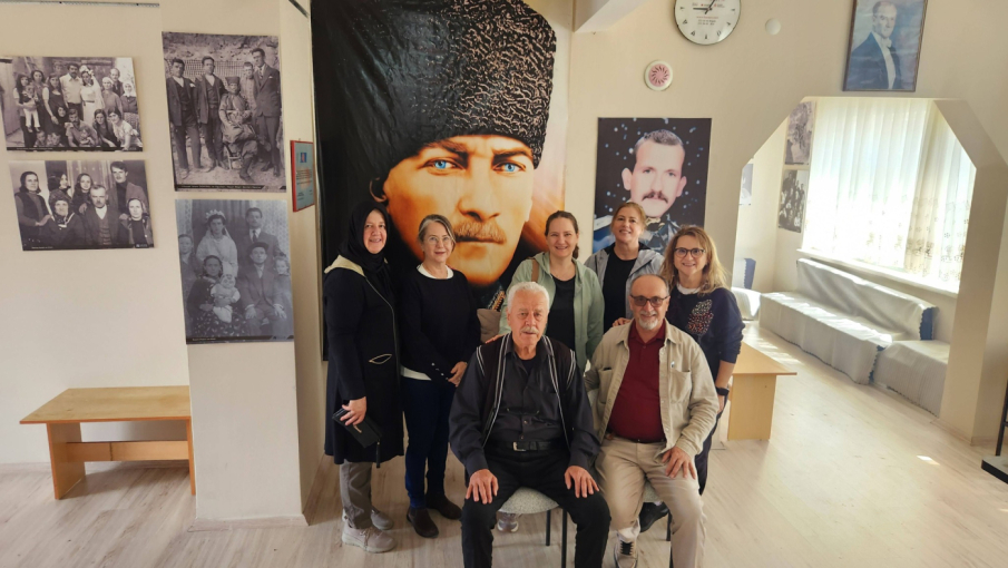 Bor Balkan Türkleri Kültür Yardımlaşma ve Dayanışma Derneği Ziyaretçi Akınına Uğruyor..