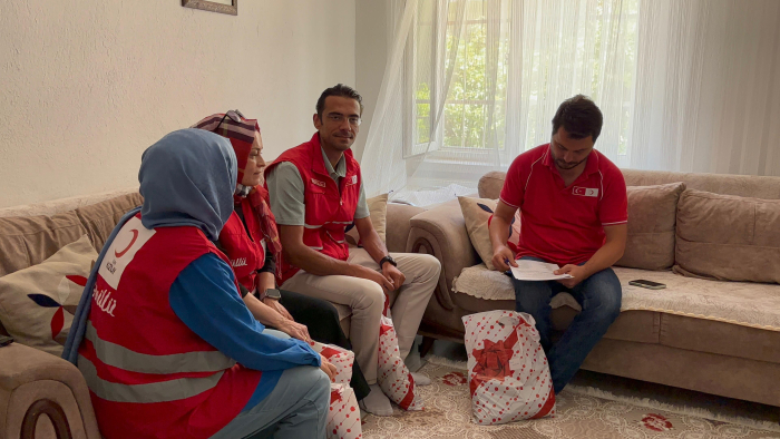 Niğde’de yaşlı ve engelli vatandaşlara destek